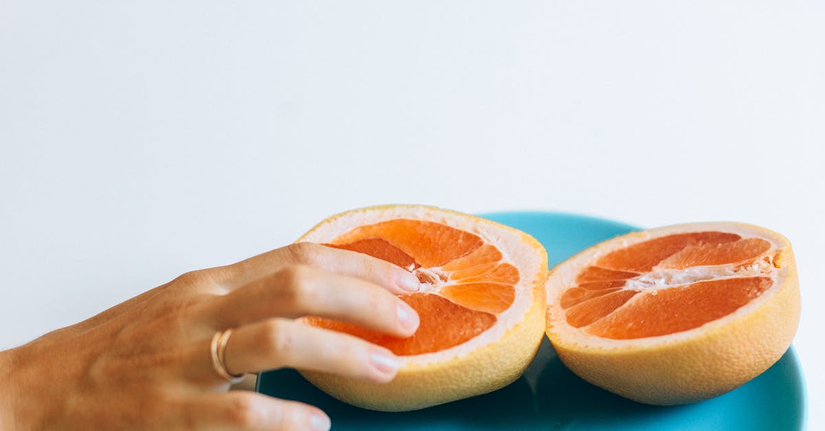 découvrez tout ce qu'il faut savoir sur l'orgasme : définition, fonctionnement, conseils pour l'atteindre et vivre une vie sexuelle épanouie.